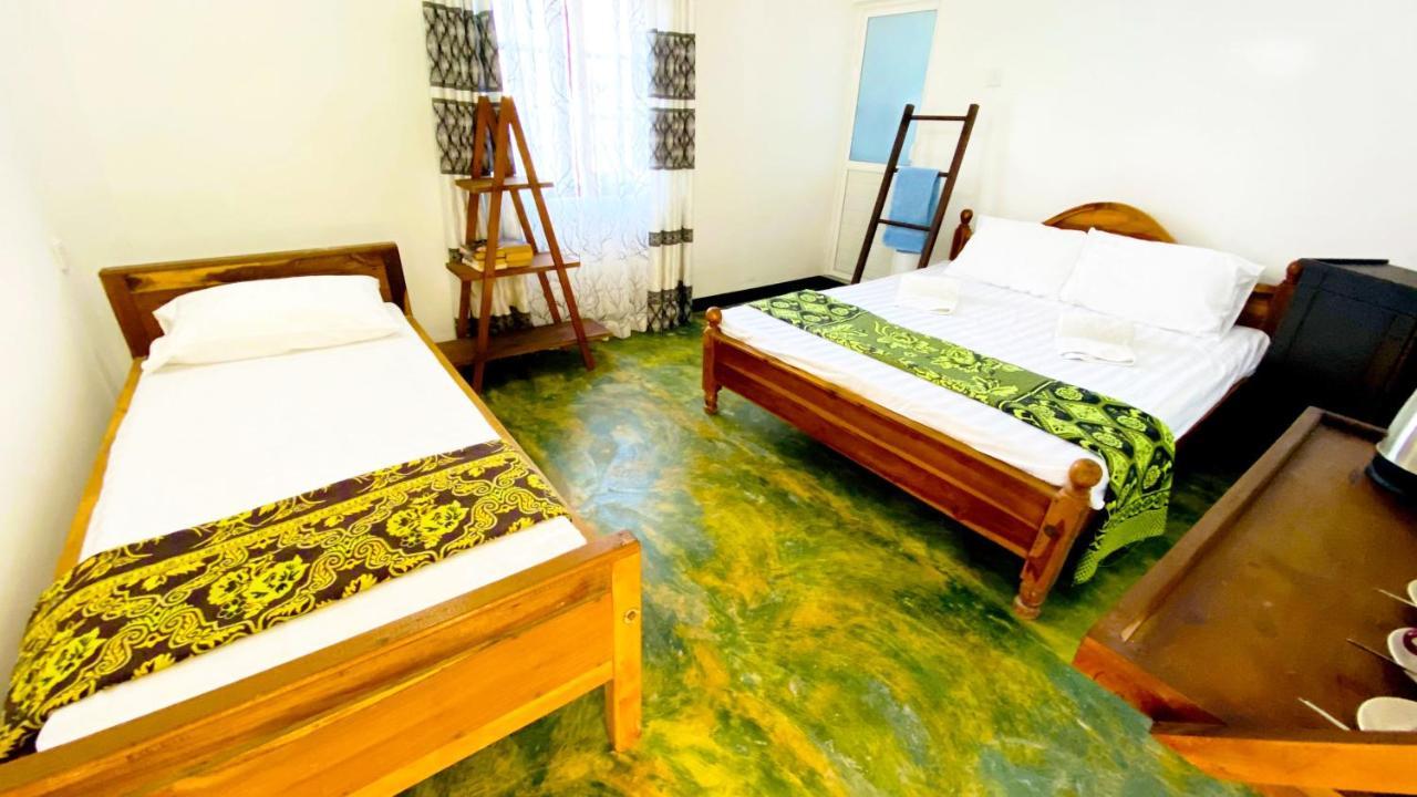 Madiha Surf House Lanka Hotel Матара Екстериор снимка