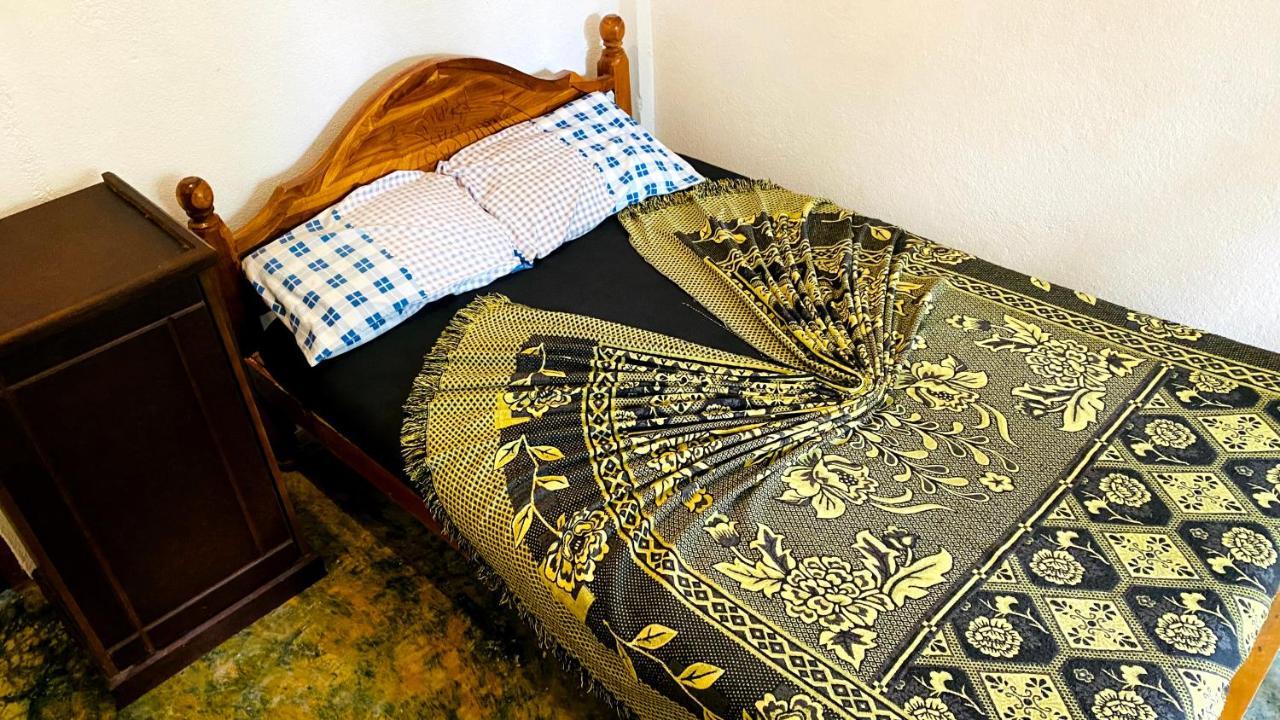 Madiha Surf House Lanka Hotel Матара Екстериор снимка