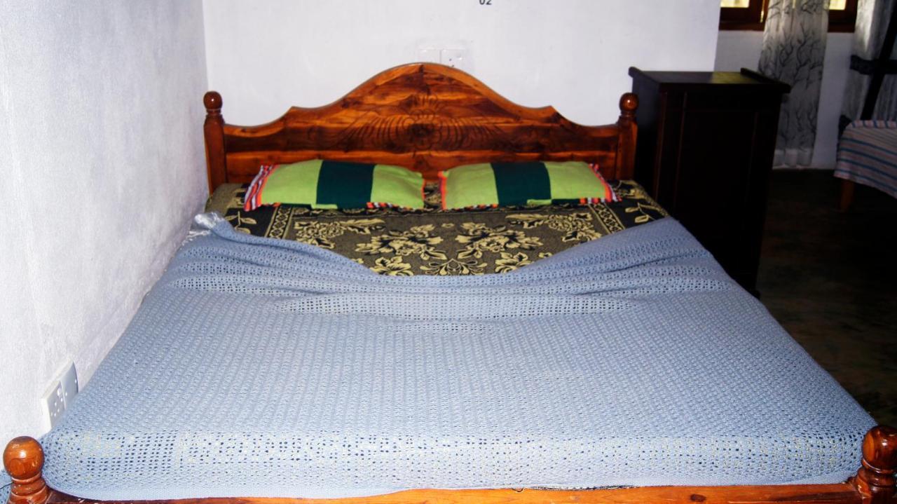 Madiha Surf House Lanka Hotel Матара Екстериор снимка