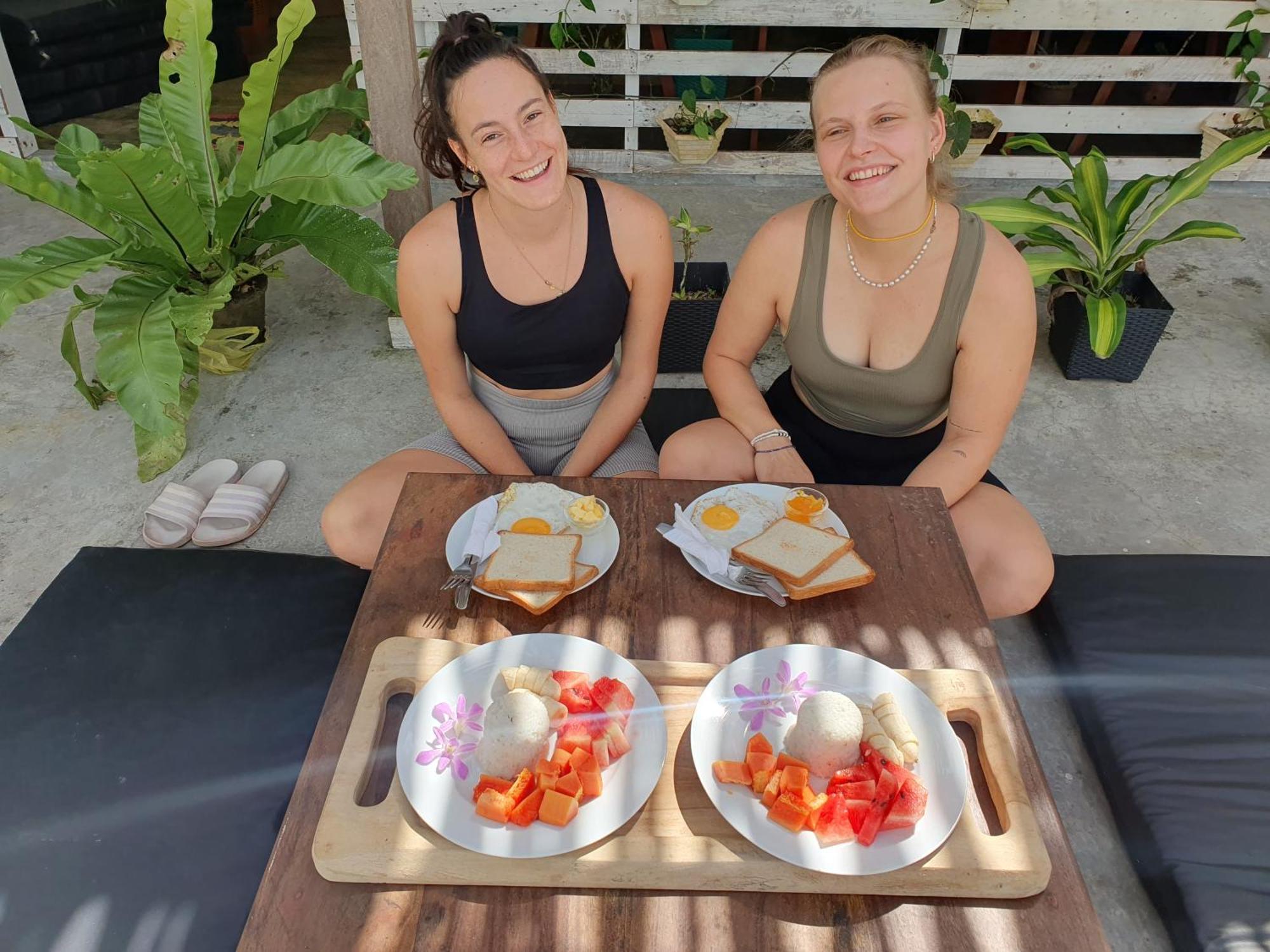 Madiha Surf House Lanka Hotel Матара Екстериор снимка